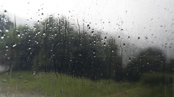 vremea pana pe 2 septembrie cod portocaliu de ploi torentiale zonele afectate ce ne asteapta in bucuresti