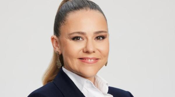 roxana pintea se alatura philip morris romania ca director external affairs