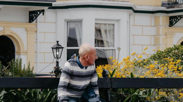 cum functioneaza primariile din marile state europene in relatia cu cetatenii informatii din danemarca germania belgia si franta