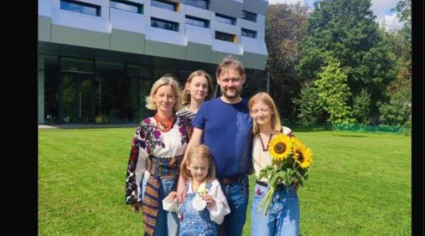 adevarul crunt din liov ucraina o familie este distrusa de o racheta ruseasca foto