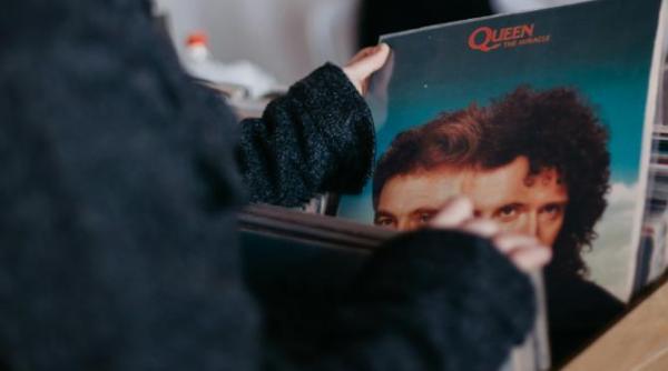 brian may chitaristul legendarei trupe queen a suferit un avc