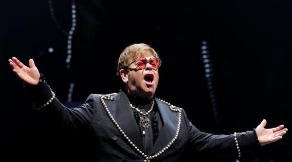 elton john afectat de o infectie severa la ochi vad limitat si recuperarea va dura