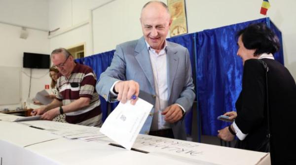 geoana presedintele romaniei ipoteza lui crin antonescu