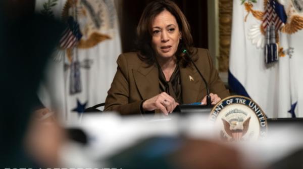 kamala harris cere oprirea acestei epidemii de violente cu arme de foc dupa atacul armat de la un liceu din sua