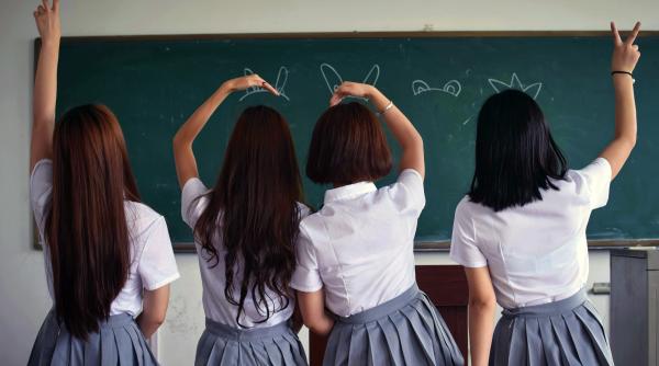 uniforma scolara o decizie de normalitate psihologul radu leca romania are nevoie de unitate garanteaza copiilor accesul la stabilitate psiho emotionala