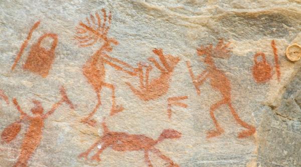 picturile rupestre misterioase descoperite intr o pestera din romania s au gasit inclusiv un schelet de femeie si un craniu de urs video