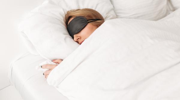 ce se intampla in corpul tau daca dormi pana tarziu in weekend