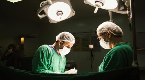 inteligenta artificiala folosita in medicina prof dr eduard apetrei detalii mai putin cunoscute despre beneficiile tehnologiei