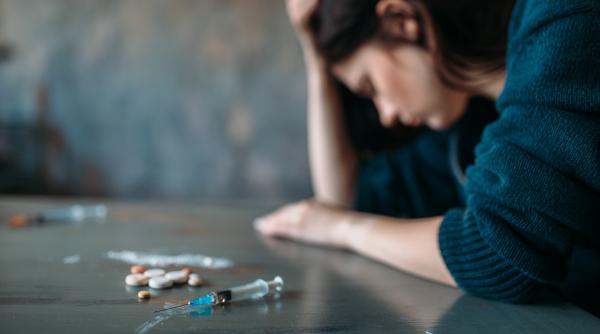 in romania o doza costa cat un pachet de biscuiti dr radu tincu drogurile sintetice sunt foarte periculoase produc scurtcircuite la nivelul creierului video