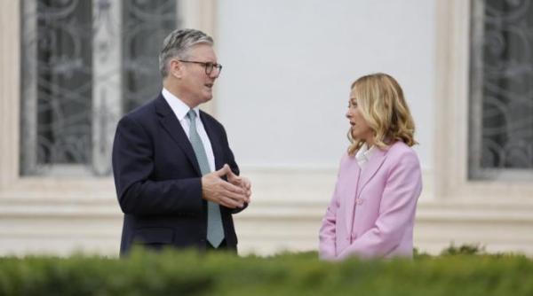 premierul britanic keir starmer o lauda pe giorgia meloni prim ministrul italiei pentru combaterea migratiei foto