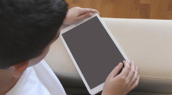 romania se pregateste sa devina un lider regional in protectia digitala a copiilor printr un nou centru de excelenta