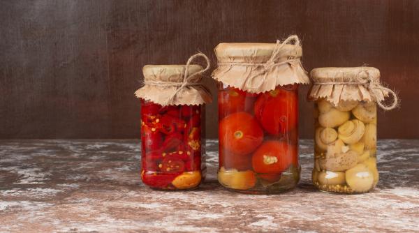 prepararea gogosarilor in otet delicatese de toamna