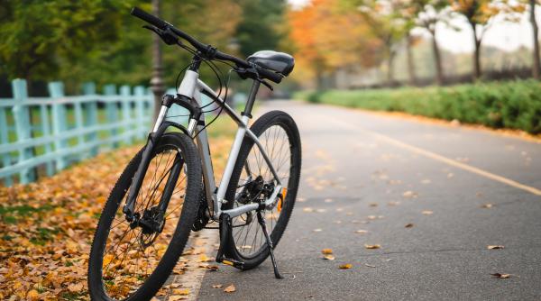 sistemul de inchiriere biciclete din arad blocat de doi ani 330 de biciclete stau nefolosite intr un depozit