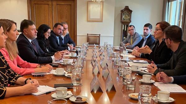 ministrul alexandru rafila impreuna cu o delegatie efectueaza o vizita in spania pentru impulsionarea industriei farmaceutice romanesti