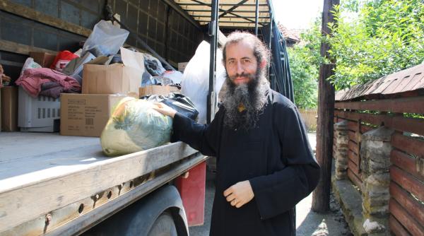 preotul din campulung muscel care trimite camioane cu fapte bune in toata romania acum strange ajutoare pentru sinistrati video