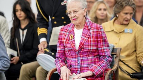 regina margrethe a ii a a danemarcei internata de urgenta in spital