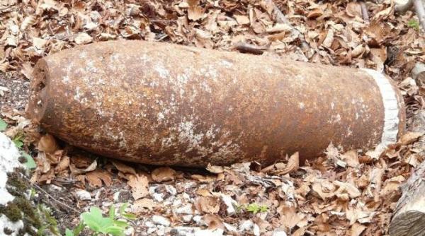 proiectil de 300 de kilograme din primul razboi mondial indepartat in siguranta de langa parlamentul sarb din belgrad