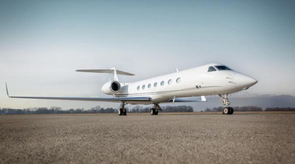 klaus iohannis a plecat cu acelasi avion de lux in sua bogdan chirieac pur si simplu o iesire de la malul marii negre de la vila de la neptun la new york