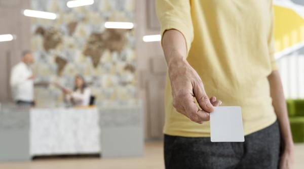 propunere traznita grupul de activisti care militeaza pentru votul de la 6 ani