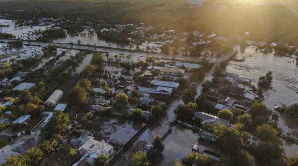 lectia data de inundatiile din galati de ce malul care a intrat in casele oamenilor e aur video