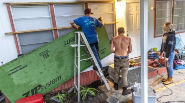 uraganul helene se intensifica in timp ce se indreapta spre florida