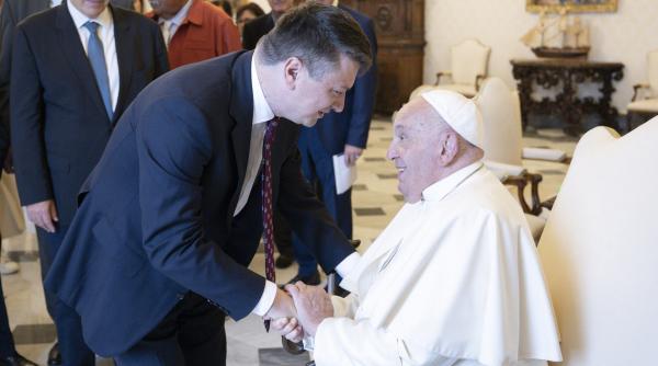 moment important pentru romania papa francisc l a primit la vatican pe ionut vulpescu foto