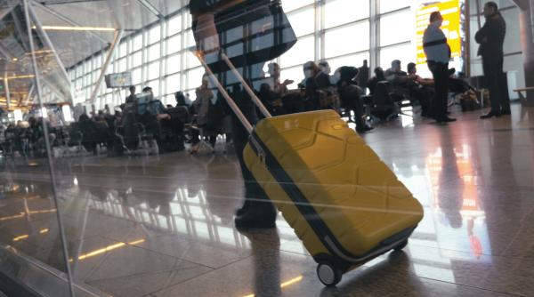 pe aeroporturile din bruxelles ar urma sa fie haos greva a personalului de securitate curatenie si catering
