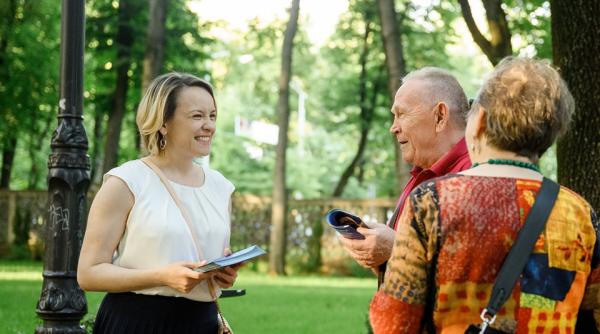 cosette chichirau previziune vine cu procentul elenei lasconi la prezidentiale mi se pare bizar sa le dea universul mintea cea de pe urma