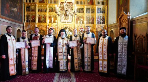 cinci noi duhovnici au fost hirotesiti la paraclisul eparhial din targoviste