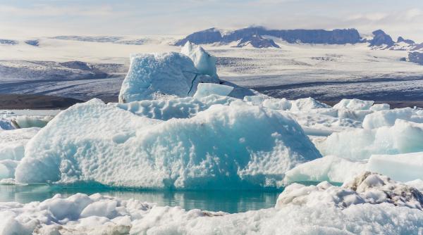 cum arata laboratorul plutitor tara lansat pentru prima misiune in arctica foto in articol