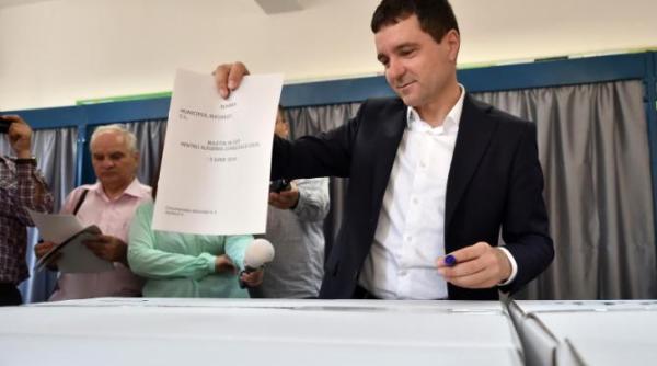 icusor dan anunta referendum in bucuresti si a prezentat si solicitarile pe care le are de la candidatii la parlamentare si prezidentiale