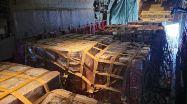 un transport cu ajutoare oferite de romania a plecat catre liban ce contin pachetele