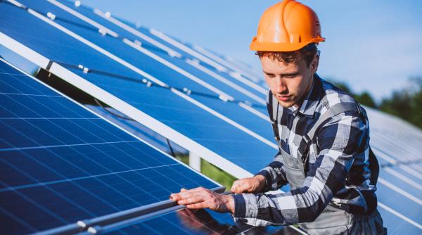 incep inscrierile pentru regiunea sud vest in programul casa verde fotovoltaice