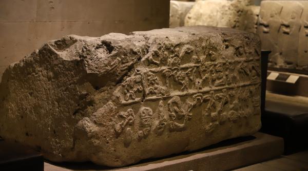 fiica unui guvernator antic descoperita intr un sarcofag dublu vechi de 4 000 de ani