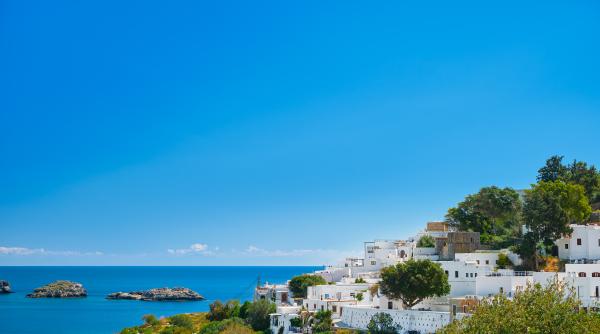 vesti bune pentru grecia guvernul previzioneaza o crestere de 2 3prc a pib ului in 2025