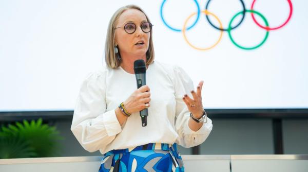 gabriela szabo a castigat procesul cu nicusor dan aceasta trebuie reincadrata in functie cu plata salariilor retroactive