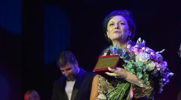 crizantema de aur targoviste editia a 57 a unde poate fi urmarit festivalul