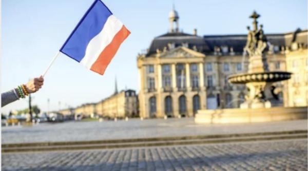 momentul in care romanii din franta s au unit intr o voce comuna ember am invatat sa ne respectam pe noi insine si sa ne depasim frica video