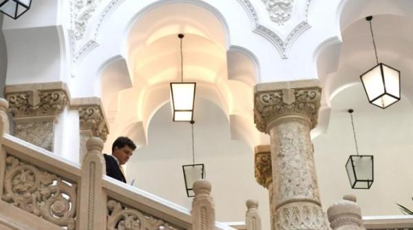 pentru ce ia nicusor dan 300 000 000 de euro de la banca de investitii rambursabili se intampla in sedinta cu referendumul