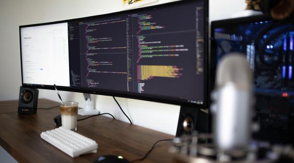 comisia europeana a adoptat un act crucial pentru securitatea cibernetica ce trebuie sa faca romania