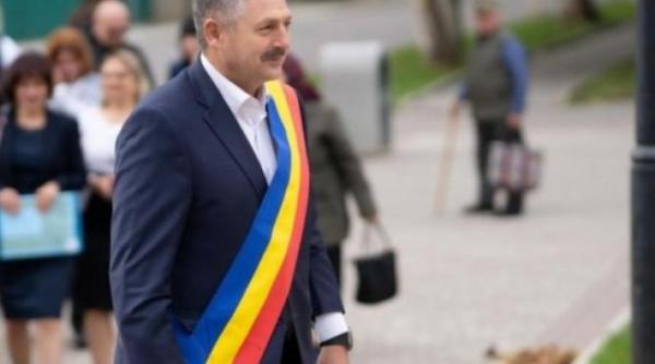 prahova primarul de la busteni acuzat de o femeie ca ar fi lovit o politistii au deschis dosar penal