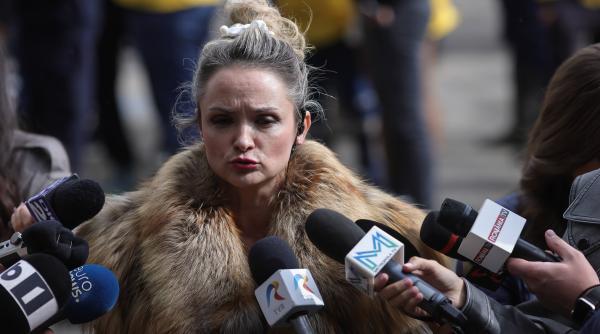 amalia bellantoni nou demers impotriva partidului dianei sosoaca tocmai ce a fost atacata pe strada cer aplicarea legii si protectie din partea fortelor de ordine