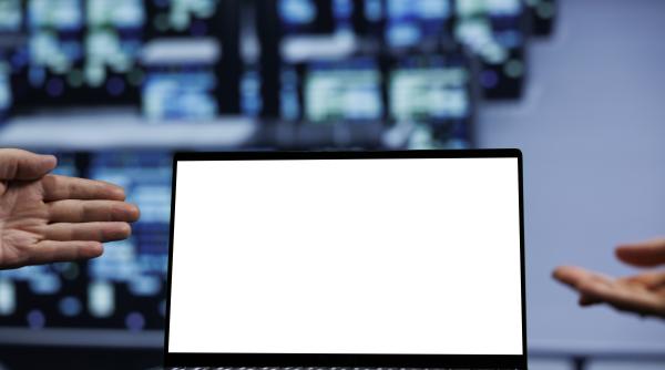 tara care a gasit solutia pentru stimularea productiei locale va restrictiona importul de laptopuri