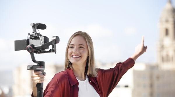 o universitate din irlanda da diplome de influencer studentii invata cum sa capete faima in online