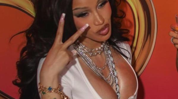 cantareata cardi b a fost internata de urgenta si a anulat concertul din weekend