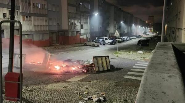 revolte in lisabona dupa ce un politist a omorat un barbat guvernul portughez pregatit sa utilizeze toate mijloacele pentru a le opri video