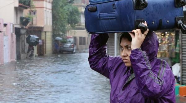 ciclonul dana loveste estul indiei sute de mii de persoane sunt evacuate foto