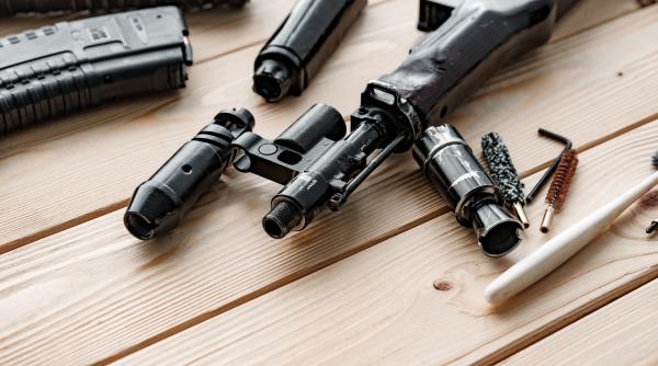 cum au aflat politistii de armele gasite in toata tara cineva a organizat intreaga operatiune