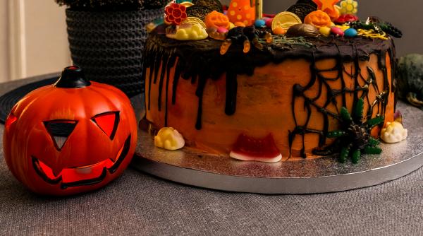 tort de dovleac reteta pentru un halloween delicios de infricosator