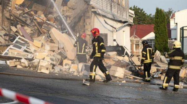 al 19 lea atac aerian din aceasta luna asupra kievului noua raniti apartamente distruse si o gradinita avariata